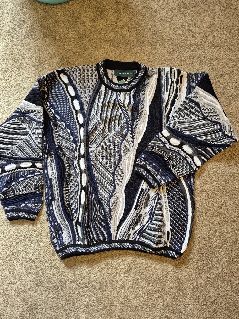 Vtg NOS NWT Tundra Patterned 3D Coogi Style Sweater Navy Black & White Large